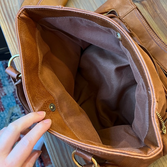 Liz Claiborne Women’s Cognac Multi-divider/Pockets XL Handbag Tote and Wallet - Picture 12 of 16